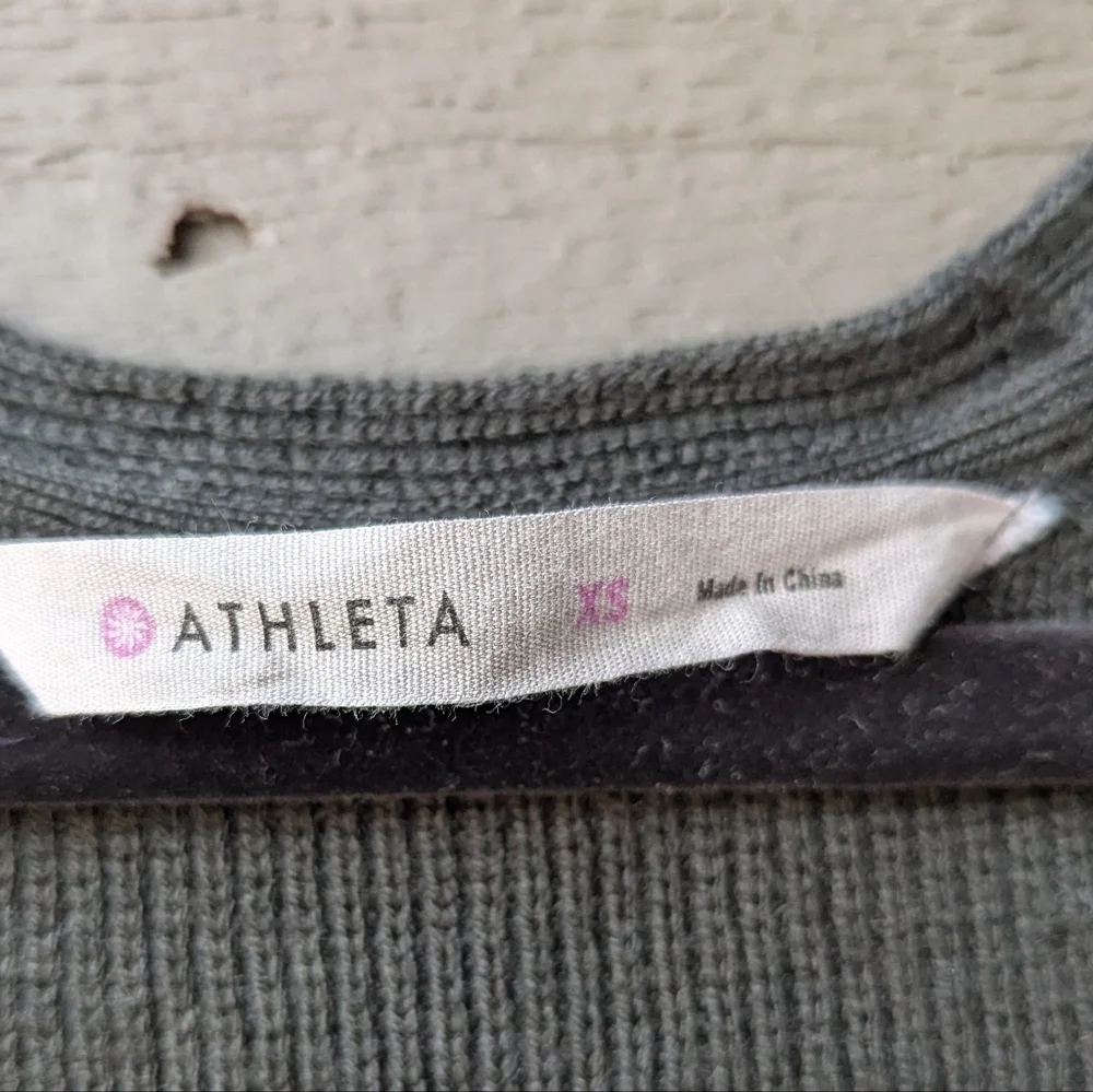 Athleta Hanover V-Neck Sweater Black Merino Wool Blend Size XS Oversized
